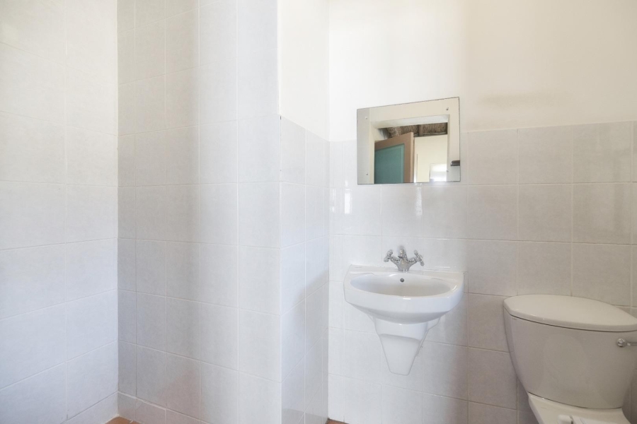 5 Bedroom Property for Sale in De Kelders Western Cape